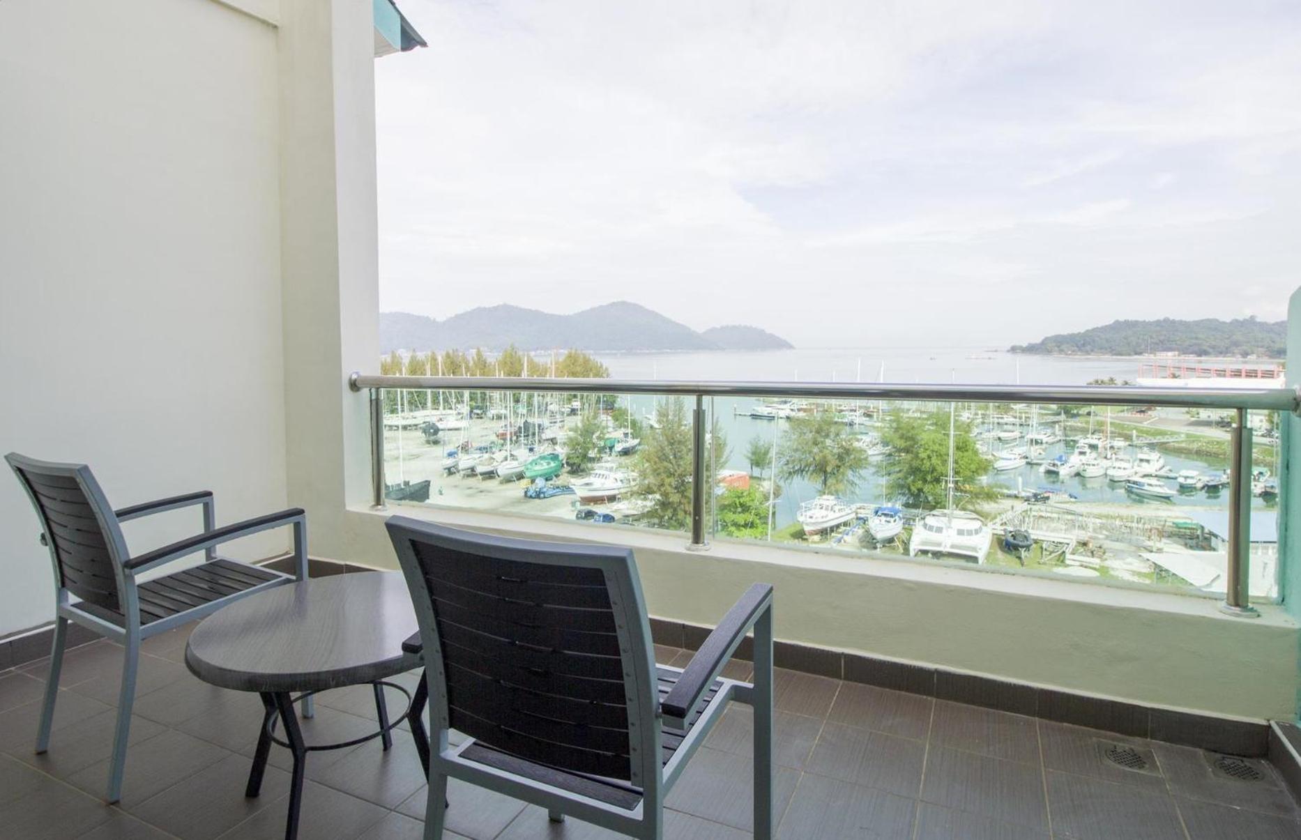 Apartment @ Marina Island Pekan Pangkor Bagian luar foto