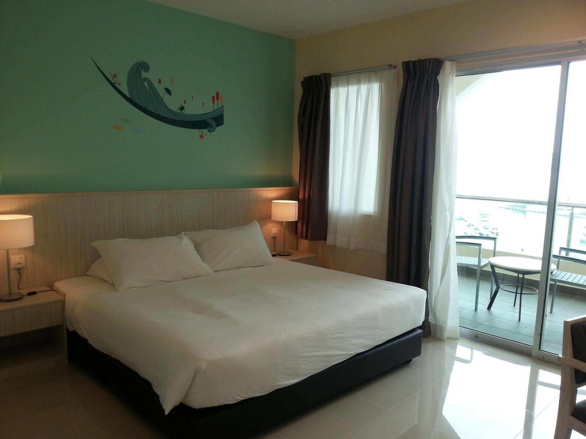 Apartment @ Marina Island Pekan Pangkor Bagian luar foto